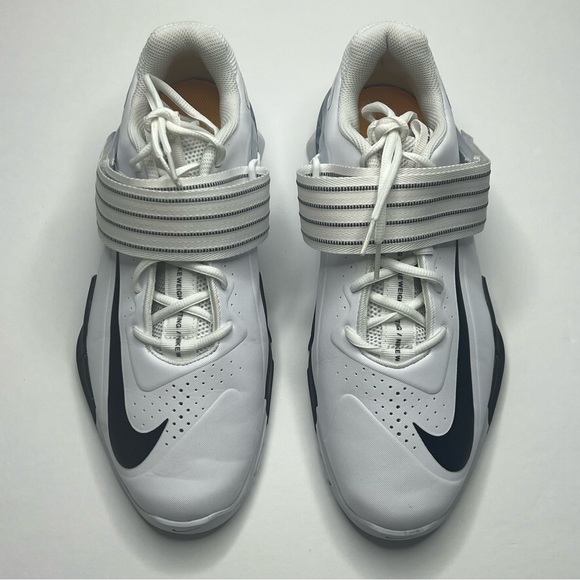 Nike Savaleos - Used but in great condition. - Picture 3 of 15